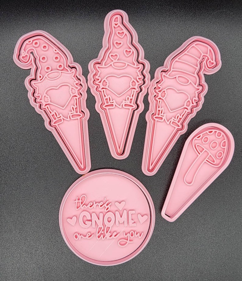 3D Printed Gnome Valentine's Day Cookie Platter Cutter & Stamps SunshineT Shop